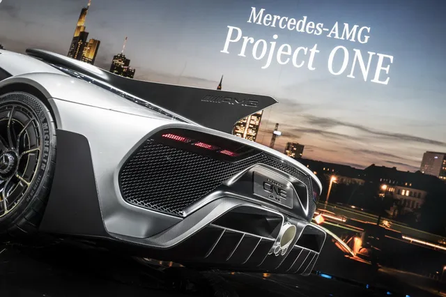 Vẻ đẹp xuất sắc của xe đua Công thức 1 đường phố Mercedes-AMG Project One ngoài đời thực - Ảnh 15. Vẻ đẹp xuất sắc của xe đua Công thức 1 đường phố Mercedes-AMG Project One ngoài đời thực - Ảnh 15.