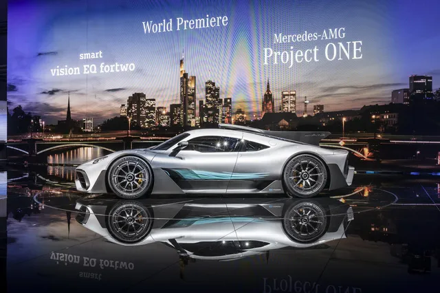 Vẻ đẹp xuất sắc của xe đua Công thức 1 đường phố Mercedes-AMG Project One ngoài đời thực - Ảnh 16. Vẻ đẹp xuất sắc của xe đua Công thức 1 đường phố Mercedes-AMG Project One ngoài đời thực - Ảnh 16.