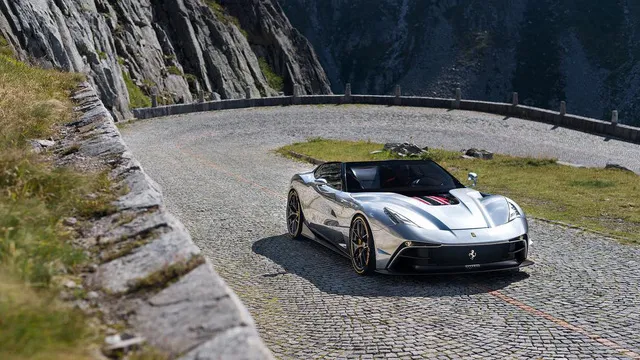 Bất ngờ bắt gặp siêu phẩm Ferrari F12 TRS thứ hai trên toàn thế giới - Ảnh 7. Bất ngờ bắt gặp siêu phẩm Ferrari F12 TRS thứ hai trên toàn thế giới - Ảnh 7.