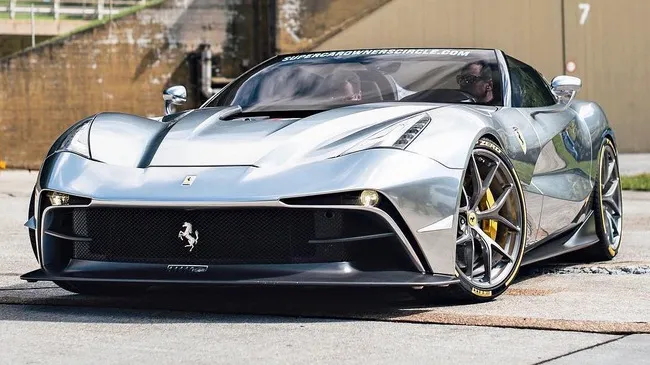 Bất ngờ bắt gặp siêu phẩm Ferrari F12 TRS thứ hai trên toàn thế giới Bất ngờ bắt gặp siêu phẩm Ferrari F12 TRS thứ hai trên toàn thế giới
