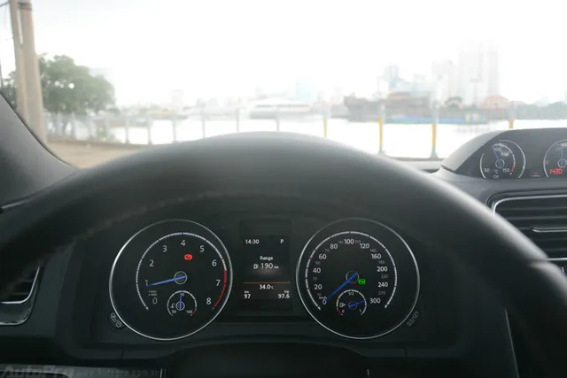 Làm quen với cặp đôi Scirocco 2017 sẽ được hãng Volkswagen trưng bày tại triển lãm VIMS 2017 - Ảnh 7. Làm quen với cặp đôi Scirocco 2017 sẽ được hãng Volkswagen trưng bày tại triển lãm VIMS 2017 - Ảnh 7.