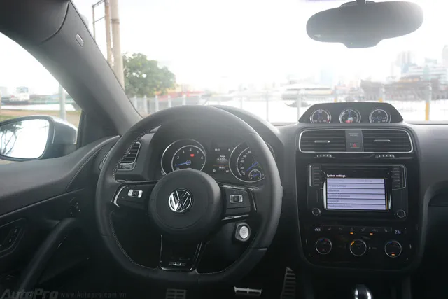 Làm quen với cặp đôi Scirocco 2017 sẽ được hãng Volkswagen trưng bày tại triển lãm VIMS 2017 - Ảnh 13. Làm quen với cặp đôi Scirocco 2017 sẽ được hãng Volkswagen trưng bày tại triển lãm VIMS 2017 - Ảnh 13.
