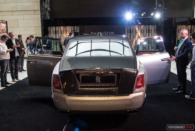 Xe siêu sang Rolls-Royce Phantom 2018 có giá khởi điểm lên gần 744.000 USD - Ảnh 4. Xe siêu sang Rolls-Royce Phantom 2018 có giá khởi điểm lên gần 744.000 USD - Ảnh 4.