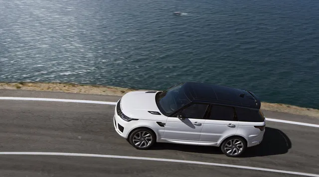 SUV hạng sang Range Rover Sport 2018 trình làng với trang bị tốt hơn - Ảnh 13. SUV hạng sang Range Rover Sport 2018 trình làng với trang bị tốt hơn - Ảnh 13.