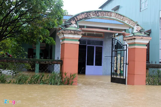 Quoc lo 14B noi Da Nang - Quang Nam bi lu chia cat hinh anh 1