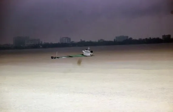 Các tàu hàng bị bão đánh bật đều là tàu “vãng lai” Các tàu hàng bị bão đánh bật đều là tàu “vãng lai”