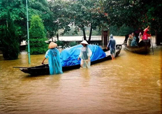 Sẽ xả tràn tự do toàn bộ các hồ chứa nước ảnh 1