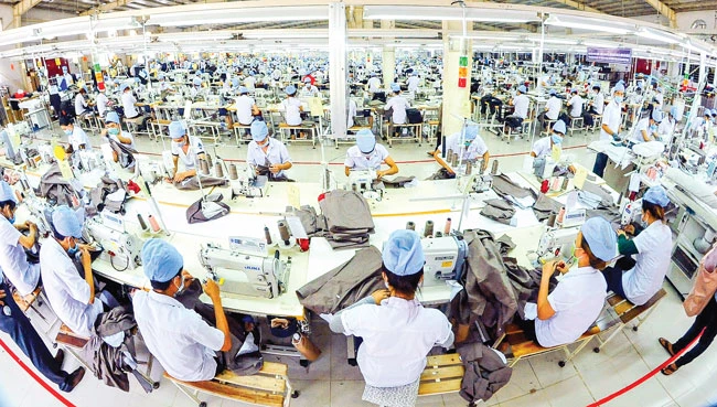Phát triển KT-XH 4.0: Chương trình hành động vượt thách thức ảnh 1 Phát triển KT-XH 4.0: Chương trình hành động vượt thách thức ảnh 1