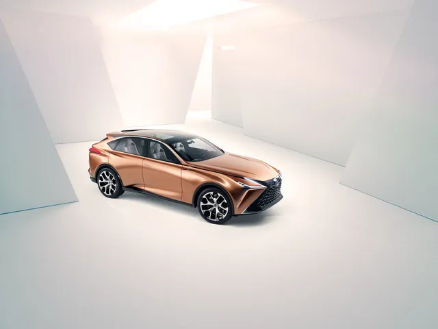 LF-1 Limitless - Bom tấn mới của Lexus - Ảnh 2. LF-1 Limitless - Bom tấn mới của Lexus - Ảnh 2.