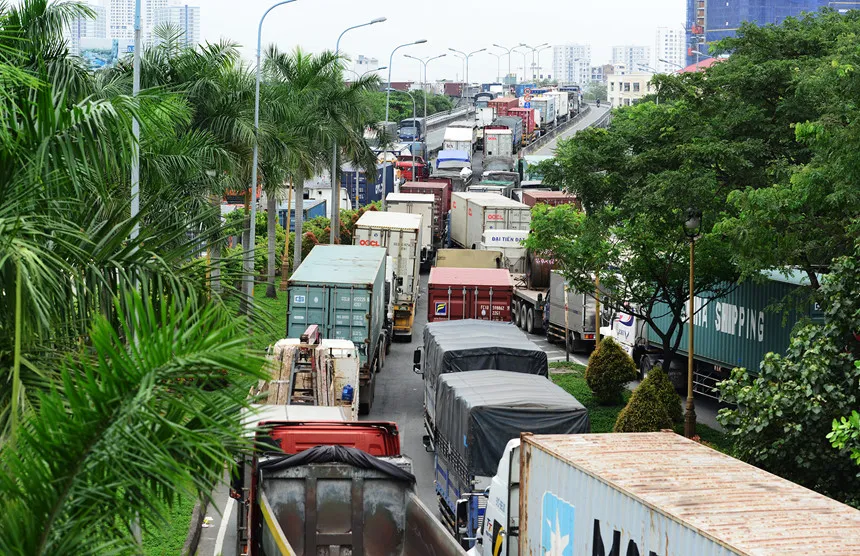 Am anh doan duong 8 km di mat 6 tieng o Sai Gon hinh anh 26