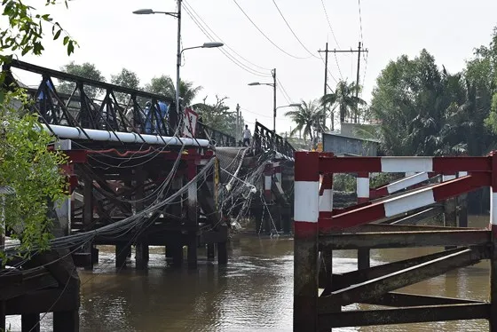 Cầu Long Kiển bị sập được khắc phục xong trước Tết Nguyên đán 2018 ảnh 1 Cầu Long Kiển bị sập được khắc phục xong trước Tết Nguyên đán 2018 ảnh 1