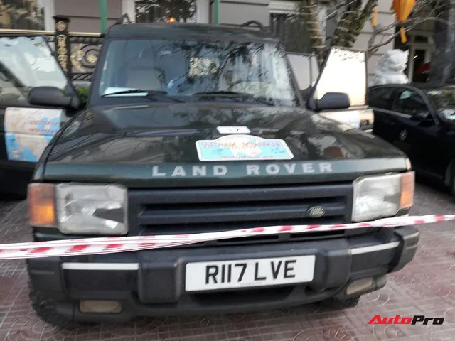 Loạt xe cổ đổ bộ từ Anh sang Việt Nam để chạy hành trình xuyên Đông Nam Á - Ảnh 14. Loạt xe cổ đổ bộ từ Anh sang Việt Nam để chạy hành trình xuyên Đông Nam Á - Ảnh 14.