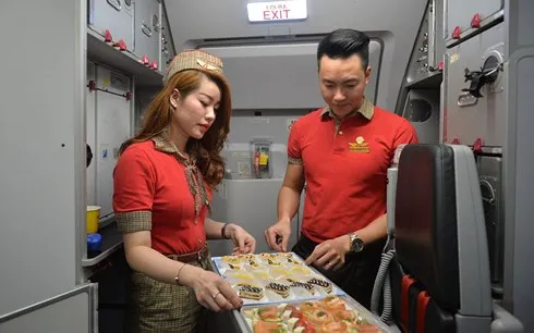phó tổng giám đốc vietjet trải lòng sau chuyến bay đón u23 việt nam hình 2 pho tong giam doc vietjet trai long sau chuyen bay don u23 viet nam hinh 2