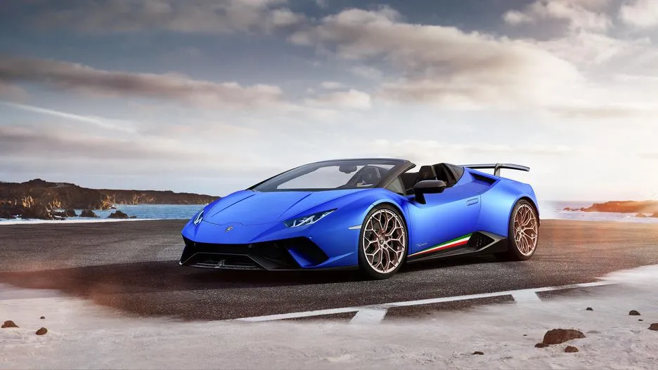 Lamborghini Huracan Performante Spyder giá hơn 300.000 USD ảnh 1 Lamborghini Huracan Performante Spyder gia hon 300.000 USD hinh anh 1