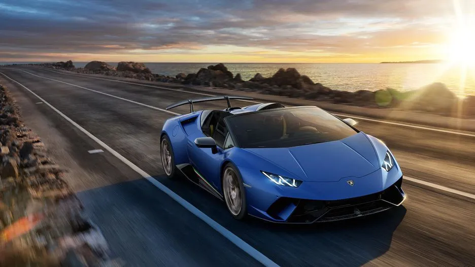 Lamborghini Huracan Performante Spyder giá hơn 300.000 USD ảnh 2 Lamborghini Huracan Performante Spyder gia hon 300.000 USD hinh anh 2