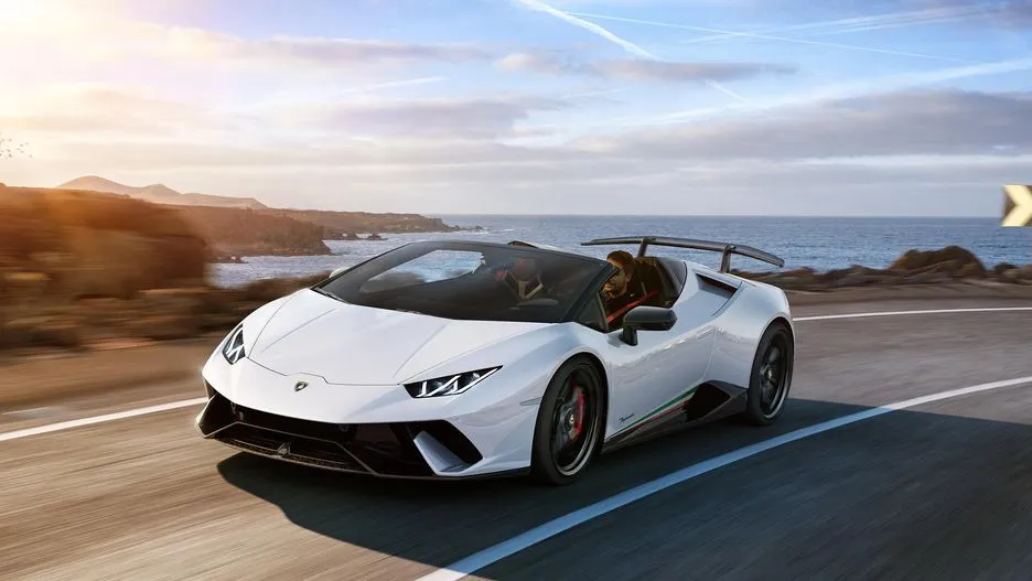 Lamborghini Huracan Performante Spyder giá hơn 300.000 USD ảnh 6 Lamborghini Huracan Performante Spyder gia hon 300.000 USD hinh anh 6