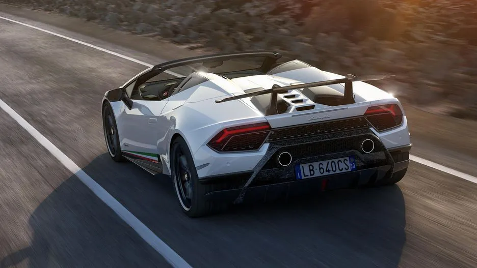 Lamborghini Huracan Performante Spyder giá hơn 300.000 USD hình ảnh 8 Lamborghini Huracan Performante Spyder gia hon 300.000 USD hinh anh 8