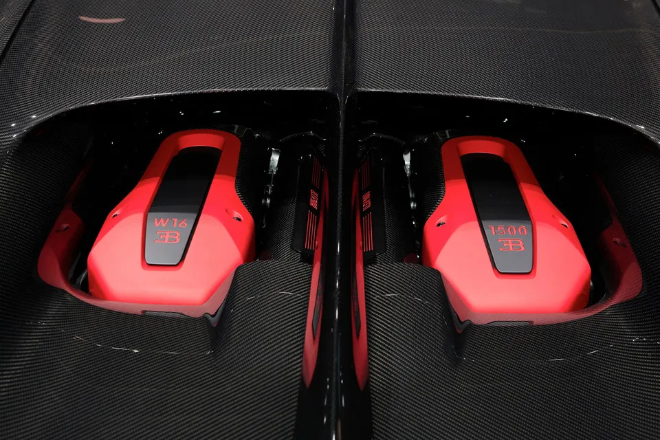 Bugatti Chiron them phien ban Sport gia 3,2 trieu USD hinh anh 8