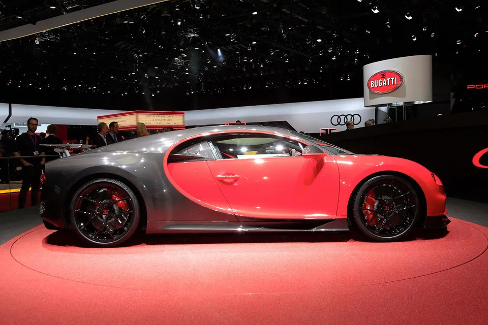 Bugatti Chiron them phien ban Sport gia 3,2 trieu USD hinh anh 3