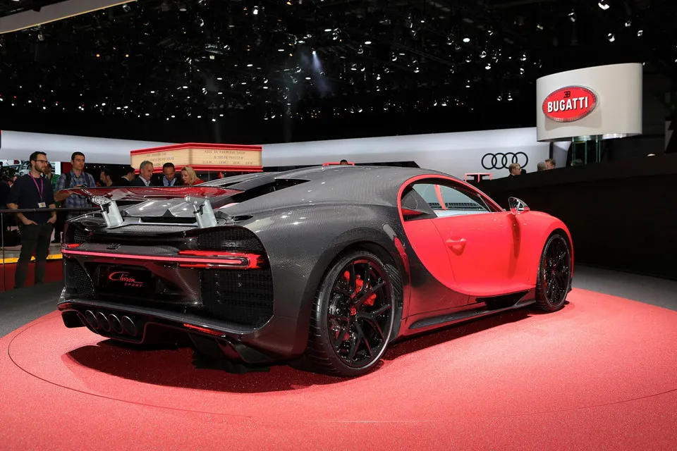 Bugatti Chiron them phien ban Sport gia 3,2 trieu USD hinh anh 4