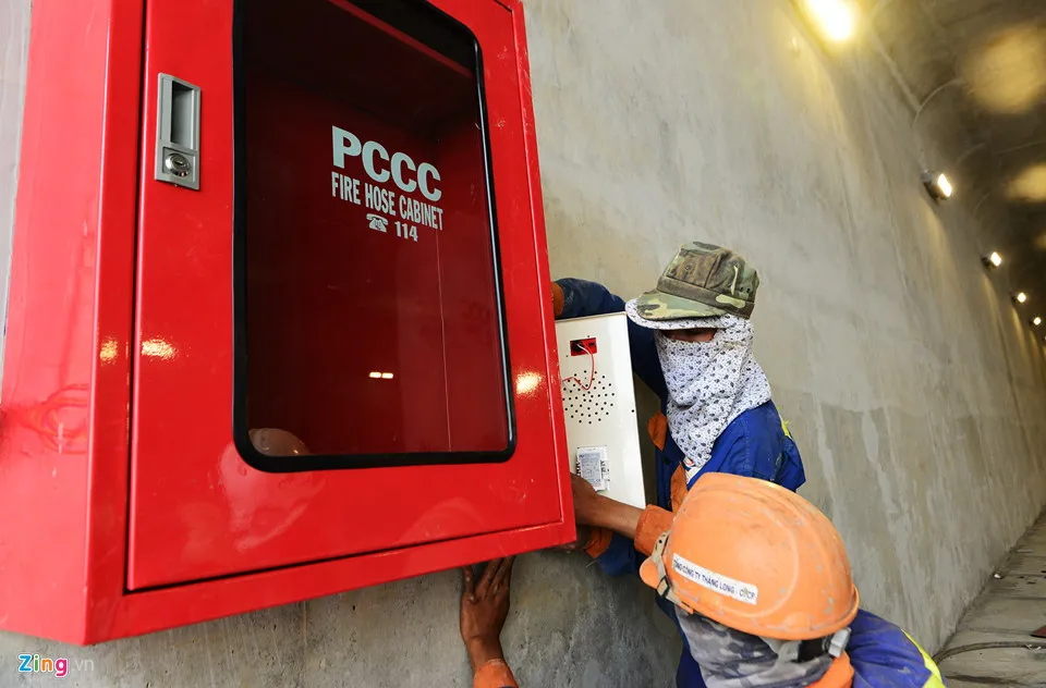 Ham chui nut giao thong 3 tang o Sai Gon truoc ngay thong xe hinh anh 12