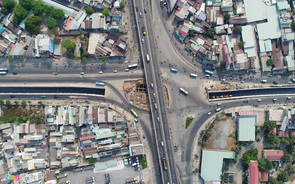 Ham chui nut giao thong 3 tang o Sai Gon truoc ngay thong xe hinh anh 6