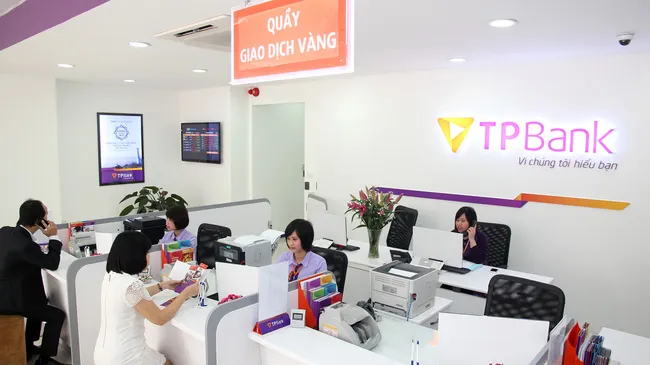Không phải cứ lên sàn ngân hàng thành “vua”