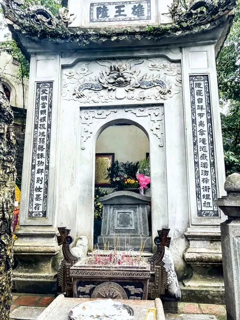Cổ kính, tôn nghiêm và linh thiêng ảnh 11 Cổ kính, tôn nghiêm và linh thiêng ảnh 11