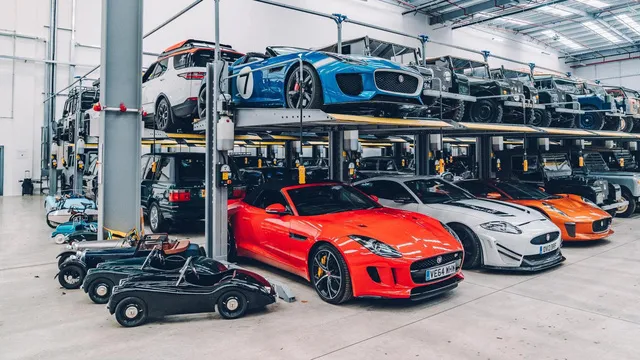 Đây là kho tàng xe cổ bí mật của Jaguar Land Rover - Ảnh 24.