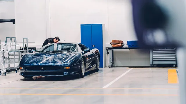 Đây là kho tàng xe cổ bí mật của Jaguar Land Rover - Ảnh 44.