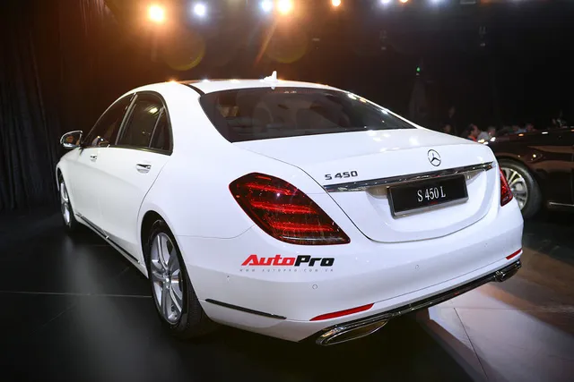 Mercedes-Benz Việt Nam chính thức ra mắt bộ ba S 450 mới với giá từ gần 4,2 tỷ đồng - Ảnh 3. Mercedes-Benz Việt Nam chính thức ra mắt bộ ba S 450 mới với giá từ gần 4,2 tỷ đồng - Ảnh 3.