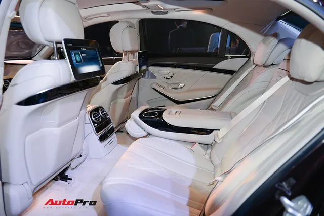 Mercedes-Benz Việt Nam chính thức ra mắt bộ ba S 450 mới với giá từ gần 4,2 tỷ đồng - Ảnh 6. Mercedes-Benz Việt Nam chính thức ra mắt bộ ba S 450 mới với giá từ gần 4,2 tỷ đồng - Ảnh 6.