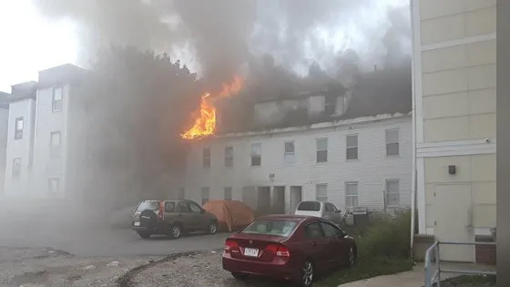 Hàng chục vụ nổ khí gas ở ngoại ô Boston, ít nhất 6 người bị thương ảnh 9 Mỹ: Hàng chục vụ nổ khí ga ở ngoại ô Boston, ít nhất 6 người bị thương ảnh 8