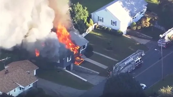 Hàng chục vụ nổ khí gas ở ngoại ô Boston, ít nhất 6 người bị thương Hàng chục vụ nổ khí gas ở ngoại ô Boston, ít nhất 6 người bị thương