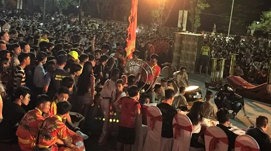 Con Lân từ khắp nơi về Huế tranh tài ảnh 1