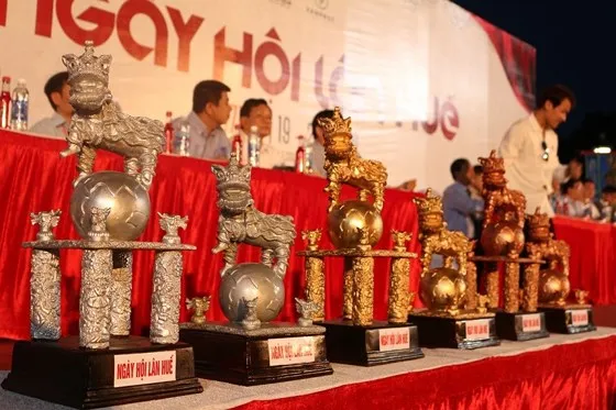 Con Lân từ khắp nơi về Huế tranh tài ảnh 2