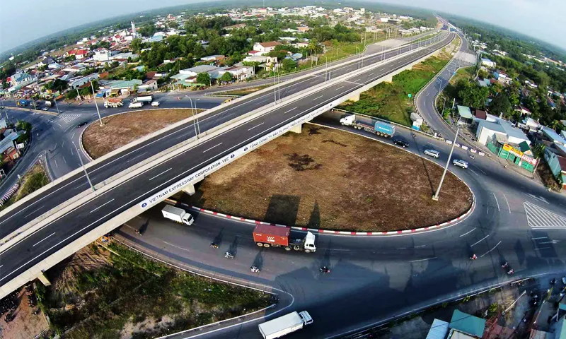 Bài Rịa-Vũng Tàu: Sức hút nhà đầu tư ảnh 1 Bài Rịa-Vũng Tàu: Sức hút nhà đầu tư ảnh 1