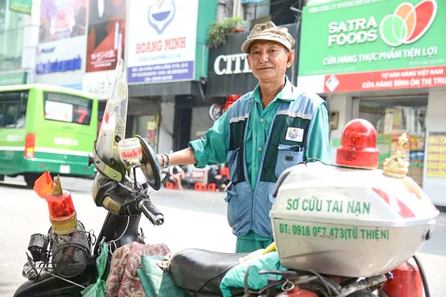 Ông già gom rác và lòng tốt lặng lẽ ảnh 1 Ông già gom rác và lòng tốt lặng lẽ ảnh 1