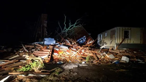 Siêu bão Michael tấn công Florida: 17 người chết, một căn cứ quân sự bị san bằng, cả thị trấn bị xóa sổ ảnh 23