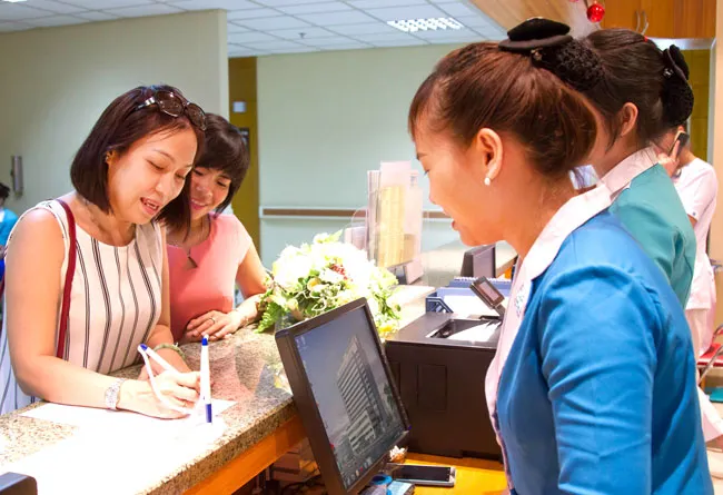 Viện phí “nhảy múa” theo lương ảnh 2 Viện phí “nhảy múa” theo lương ảnh 2