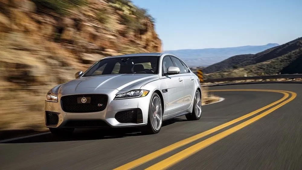 Xế sang Jaguar XF 2019 thêm tiện nghi và phiên bản mới ảnh 1 Xế sang Jaguar XF 2019 thêm tiện nghi và phiên bản mới ảnh 1