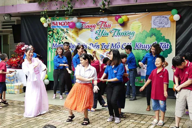 Nói không với “tâm lý đám đông” ảnh 1 Nói không với “tâm lý đám đông” ảnh 1