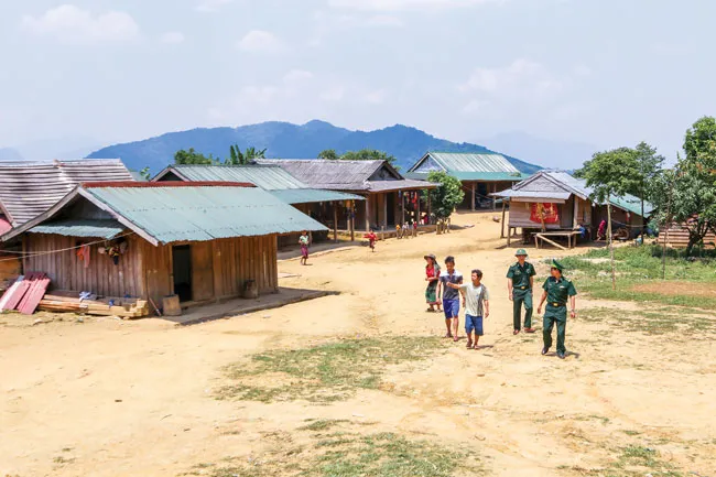 Sẻ chia yêu thương để Sê Sáp bình yên ảnh 1 Sẻ chia yêu thương để Sê Sáp bình yên ảnh 1