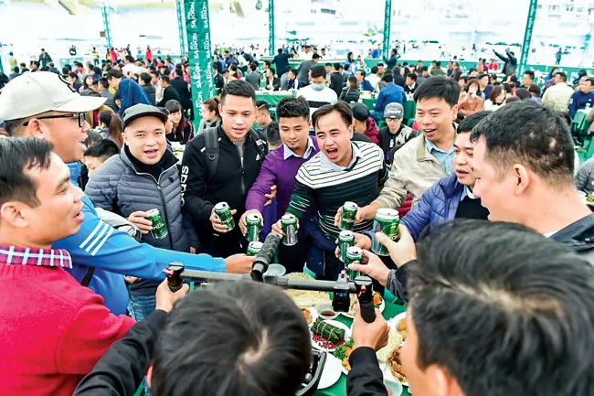 Sao lại tự hào chuyện say xỉn! ảnh 1 Sao lại tự hào chuyện say xỉn! ảnh 1