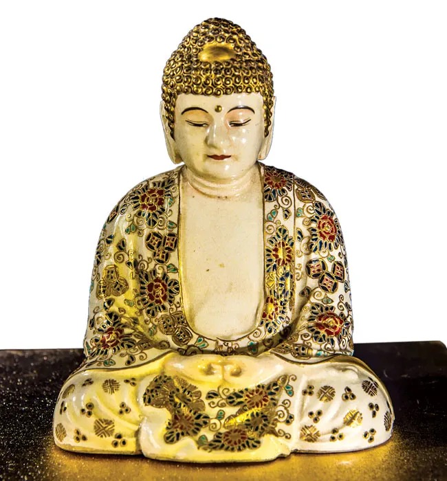 Ánh Đạo Vàng trên gốm cổ Nhật Bản ảnh 8 Ánh Đạo Vàng trên gốm cổ Nhật Bản ảnh 8