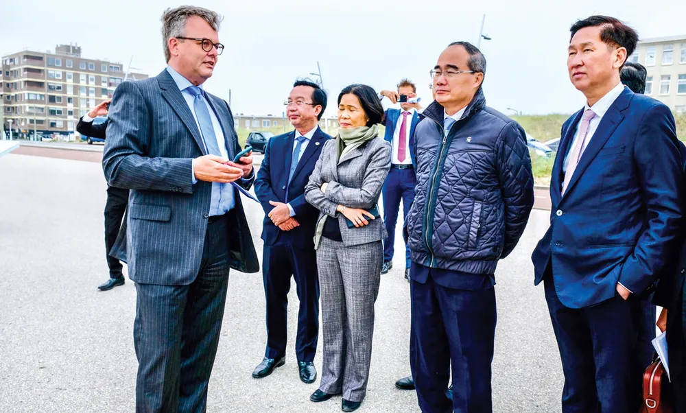 City leaders share experience of trip to Germany and Netherlands ảnh 2 City leaders share experience of trip to Germany and Netherlands ảnh 2