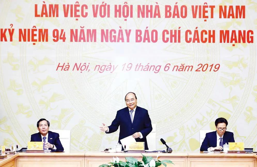 Thủ tướng Nguyễn Xuân Phúc: Nhà nước sử dụng cơ chế đặt hàng để báo chí phát triển ảnh 1 Thủ tướng Nguyễn Xuân Phúc: Nhà nước sử dụng cơ chế đặt hàng để báo chí phát triển ảnh 1