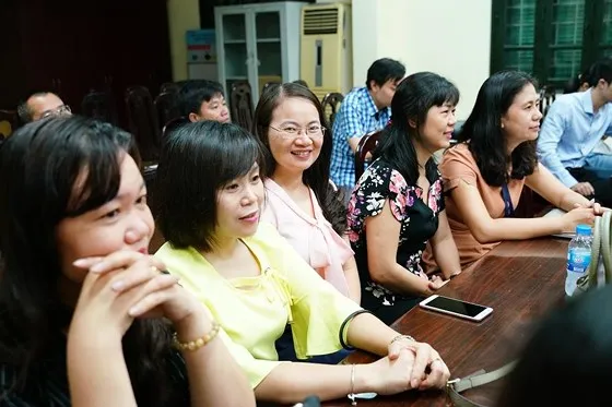 Giám thị “ôn bài” trước khi coi thi ảnh 10 Giám thị “ôn bài” trước khi coi thi ảnh 10