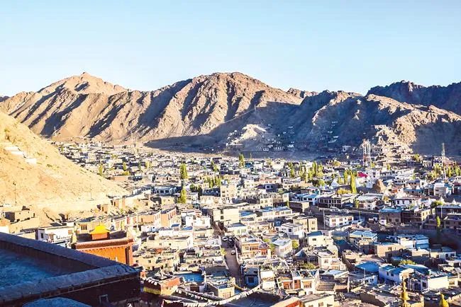Trải nghiệm mạo hiểm vùng chiến sự Ladakh ảnh 2 Trải nghiệm mạo hiểm vùng chiến sự Ladakh ảnh 2