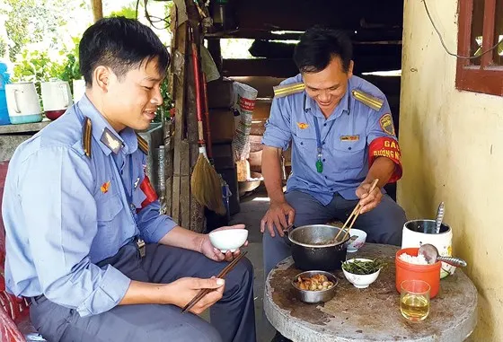 Cổ như ngành hỏa xa ảnh 4